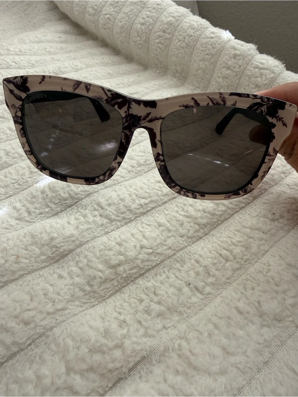 AUTHENTIC Gucci Sunglasses